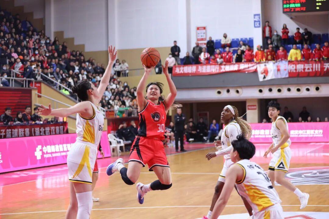 PG试玩-WCBA联赛首胜卫冕冠军，武汉盛帆黄鹤女篮稳居积分榜第八位